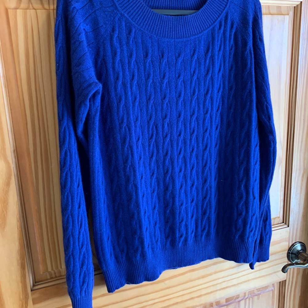Talbots Royal Blue Cable Knit 100% CASHMERE Sweater! - Picture 5 of 5